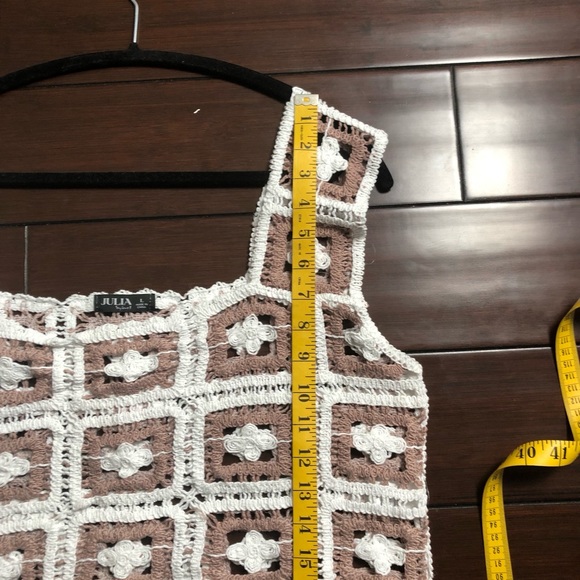 Cute crochet top by Julia by Love - Picture 6 of 6